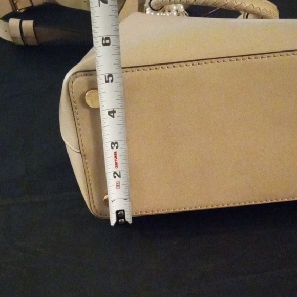 Michael Kors Cream Shoulder Bag with Pearl Accent - Picture 6 of 9